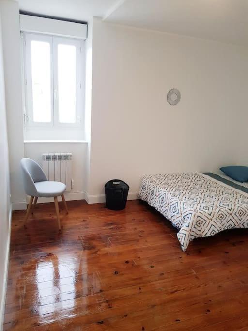Appartamento Le Jeanne 4/6 Couchages, Wifi, Sanctuaire Lourdes Esterno foto