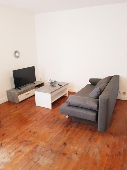 Appartamento Le Jeanne 4/6 Couchages, Wifi, Sanctuaire Lourdes Esterno foto